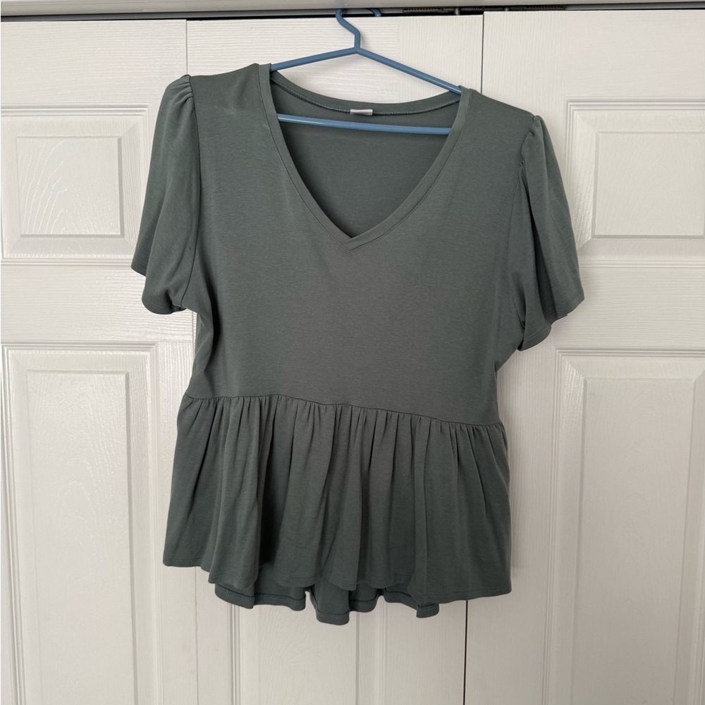 Dwelling Apparel Women's Peplum Top